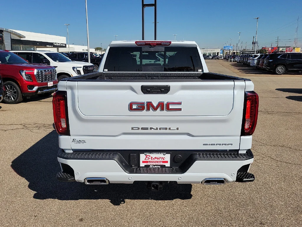 2026 GMC Sierra 1500 Denali - Photo 9