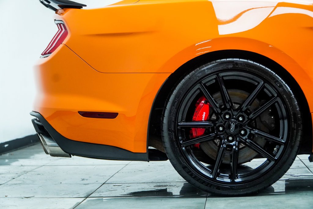 Used 2021 Orange Ford Shelby GT500 image 12