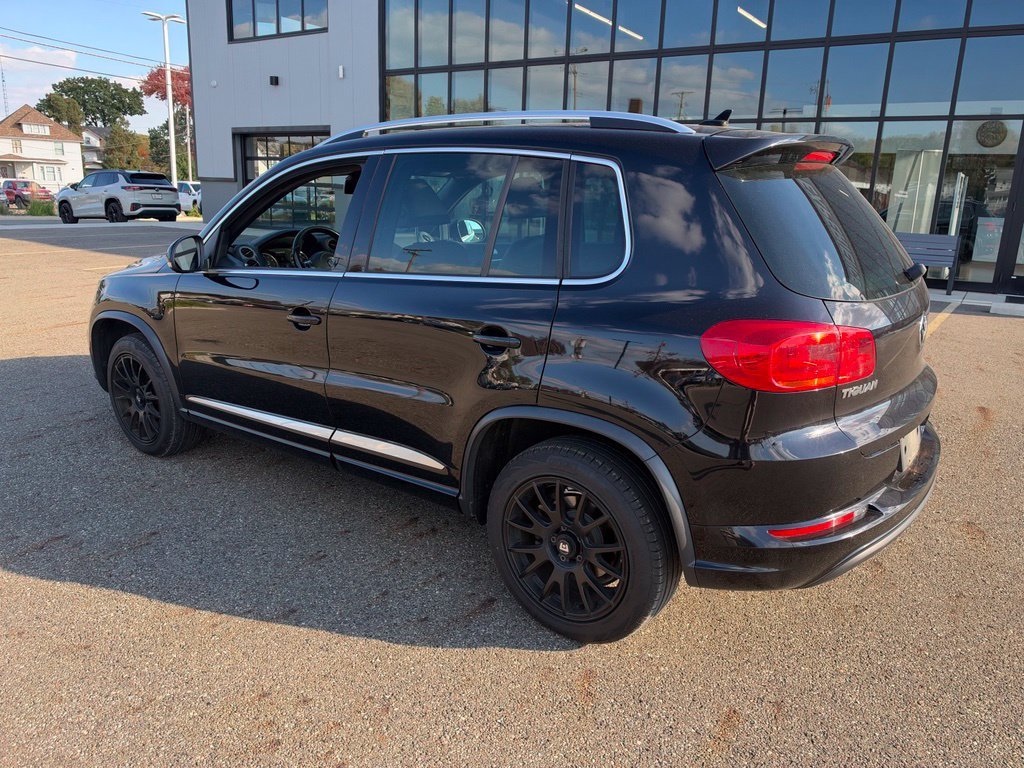 Used 2015 Black Volkswagen R-Line image 6