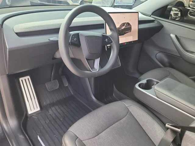 Used 2026  Tesla Long Range image 19