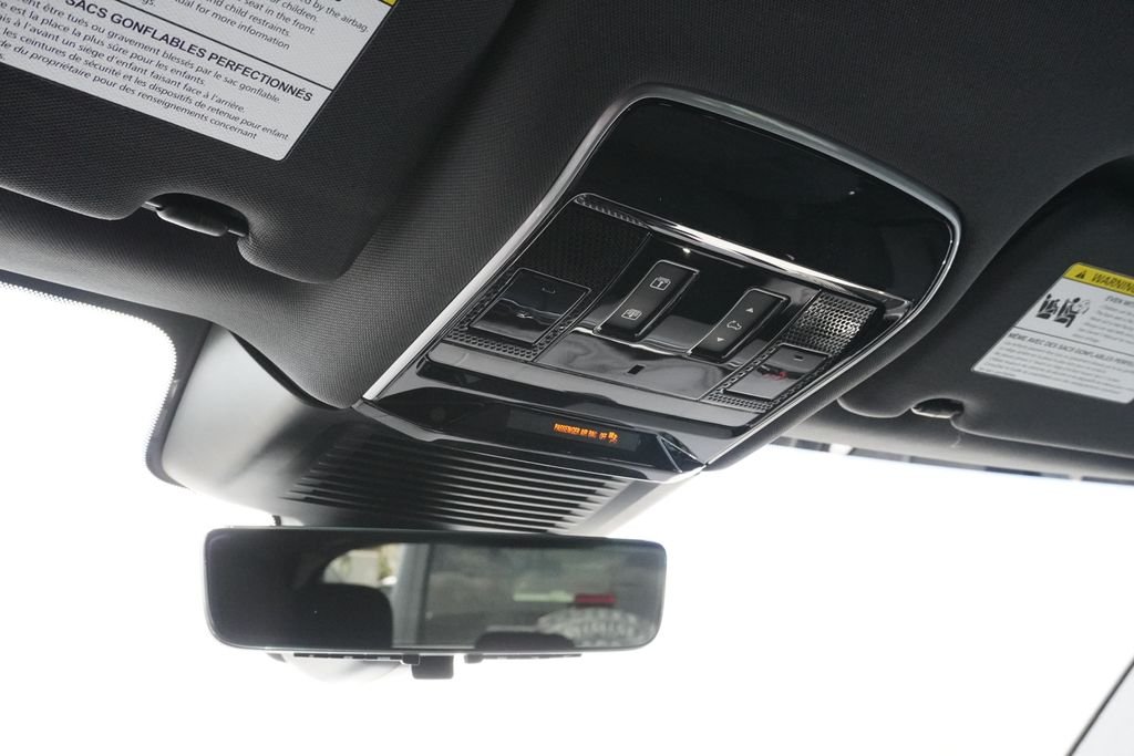 New 2026 Borasco Grey Land Rover Dynamic SE image 16