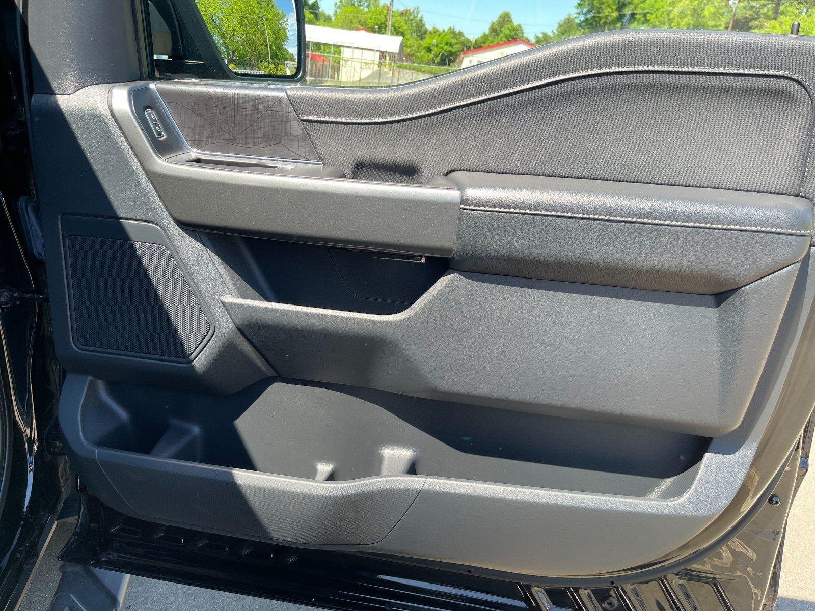 Used 2023 Agate Black Ford XLT image 38
