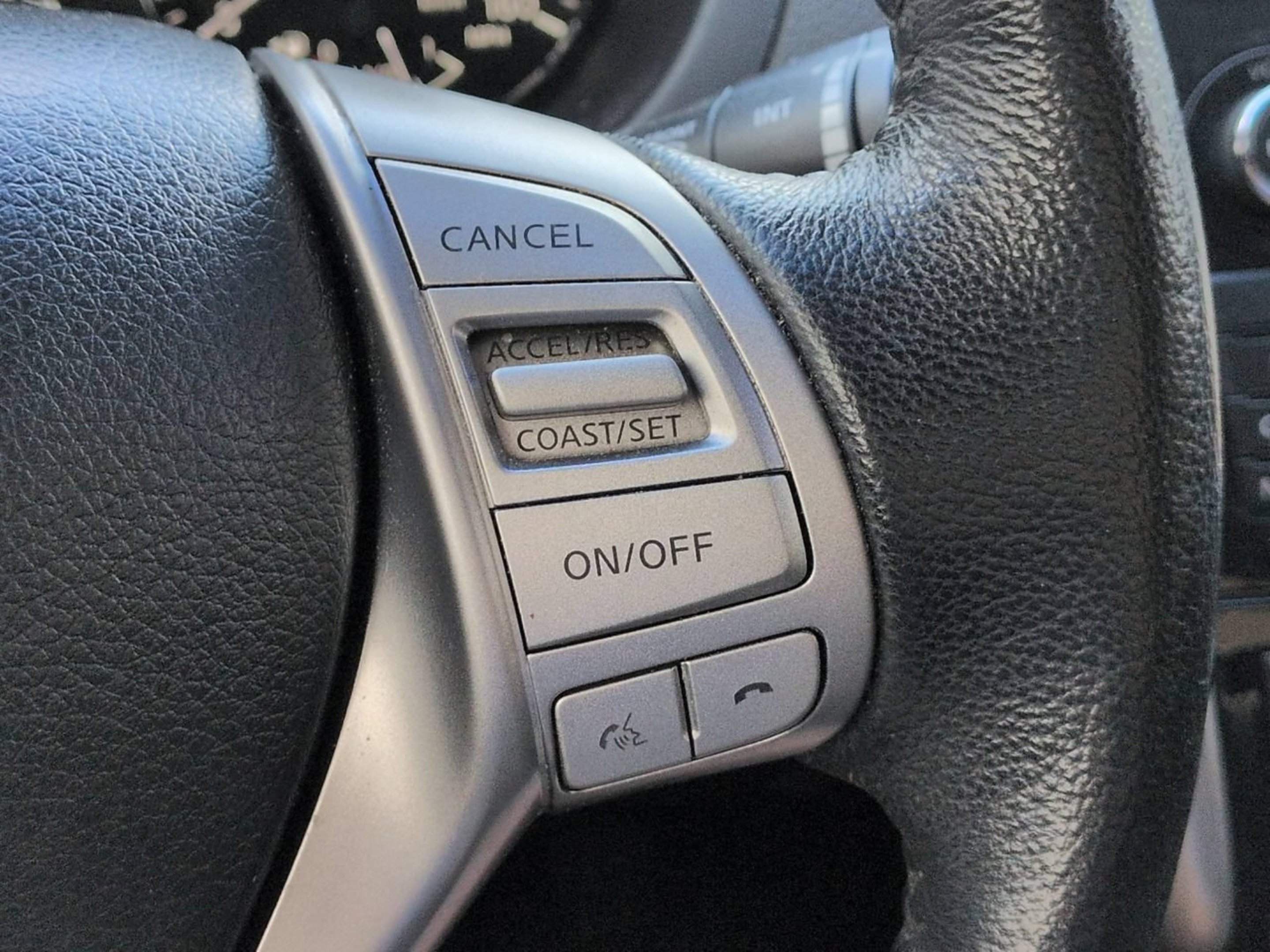 Used 2014 Gun Metallic Nissan 2.5 SL image 25