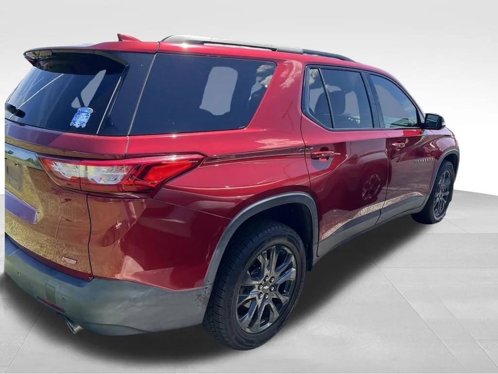 Used 2018 Red Chevrolet RS image 13