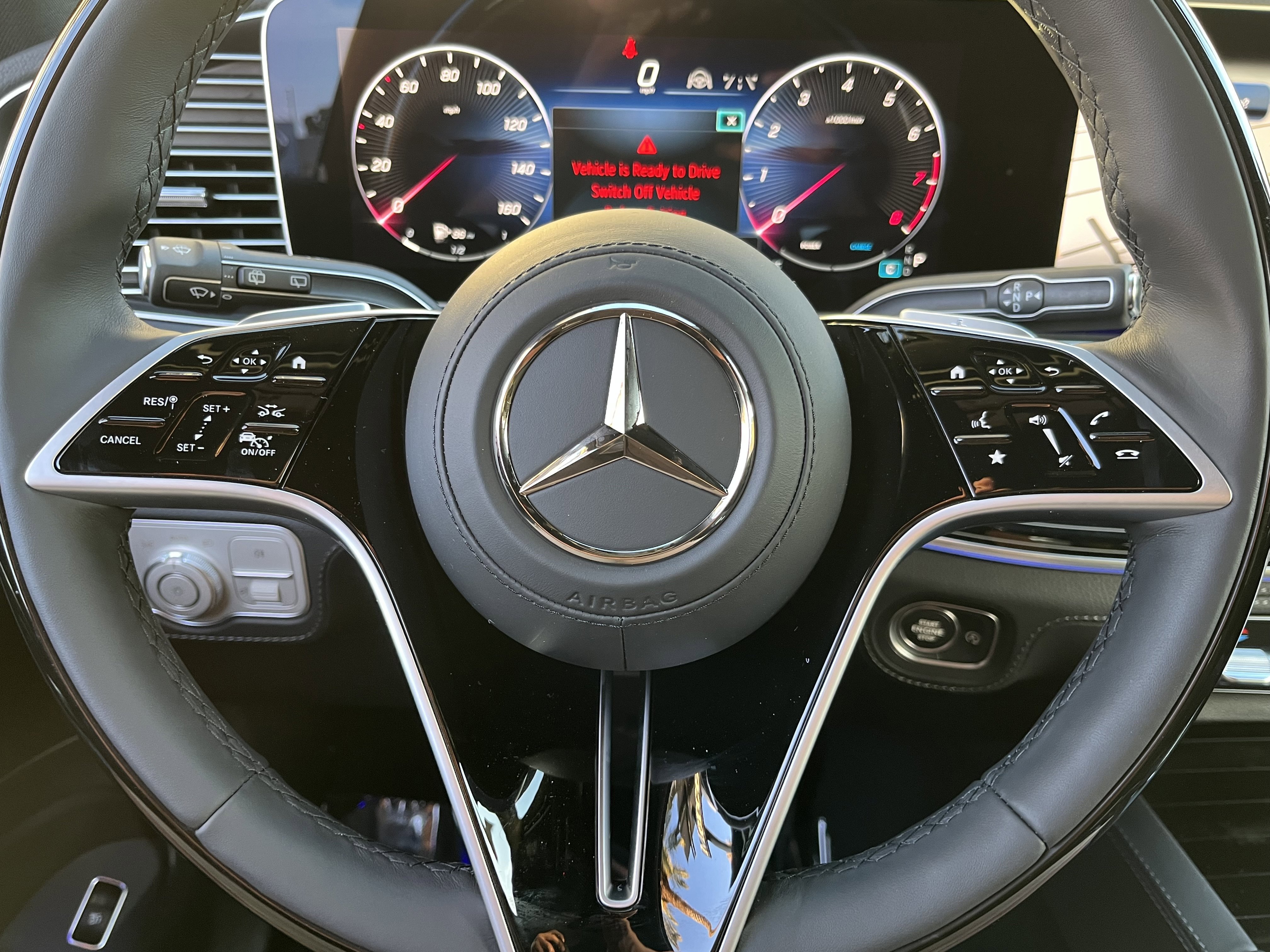 New 2026 MANUFAKTUR Moonlight White Metallic Mercedes-Benz GLE 580 image 25