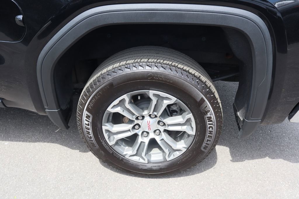 2024 GMC Sierra 1500 SLT - Photo 9