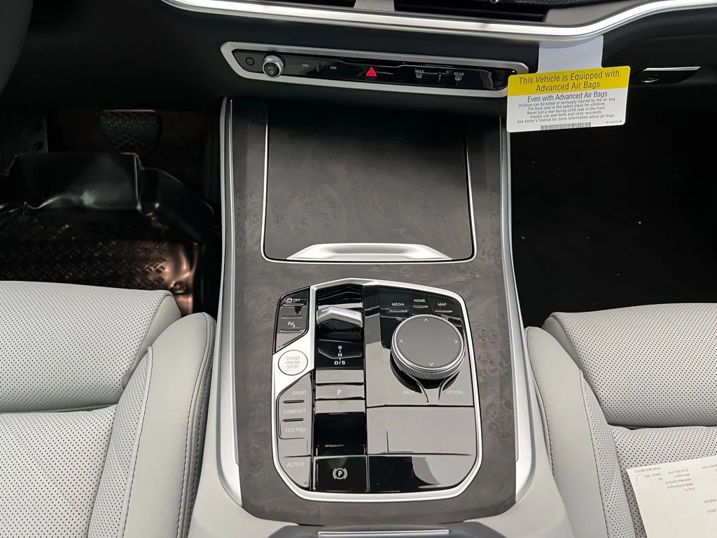 New 2026 Skyscraper Grey Metallic BMW sDrive40i image 12