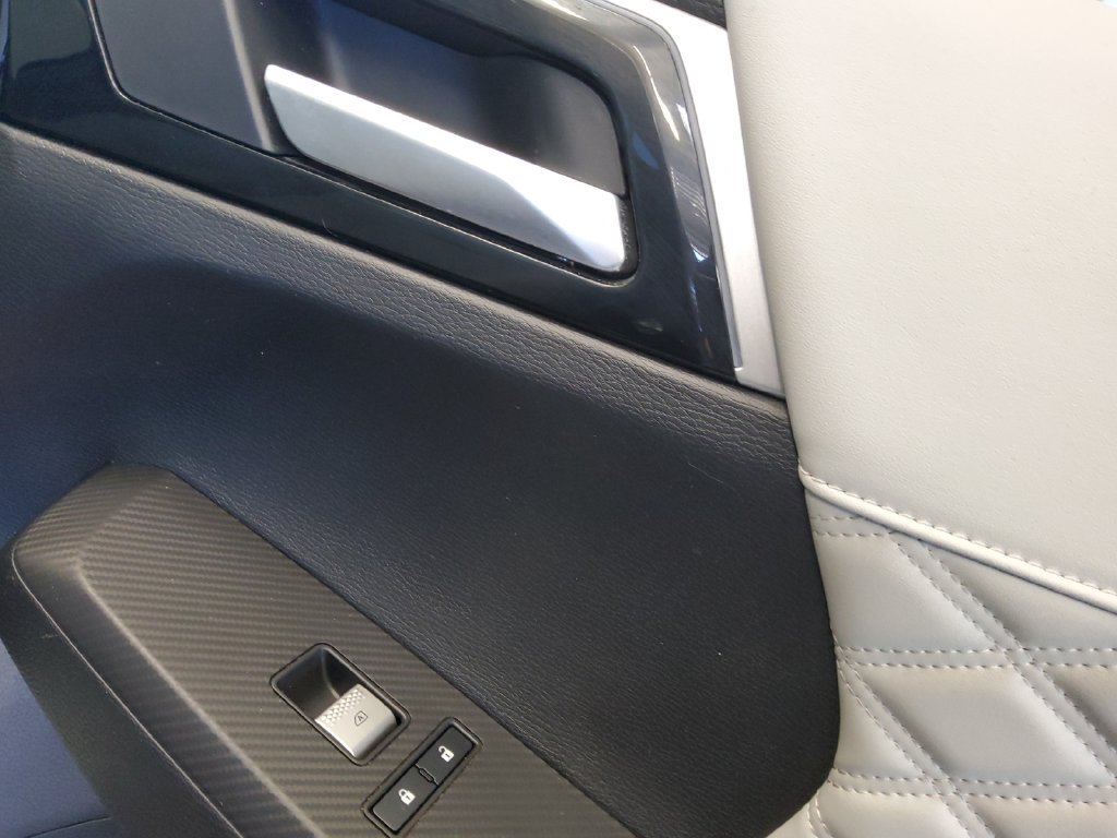 Used 2024 Black Mitsubishi SEL image 15