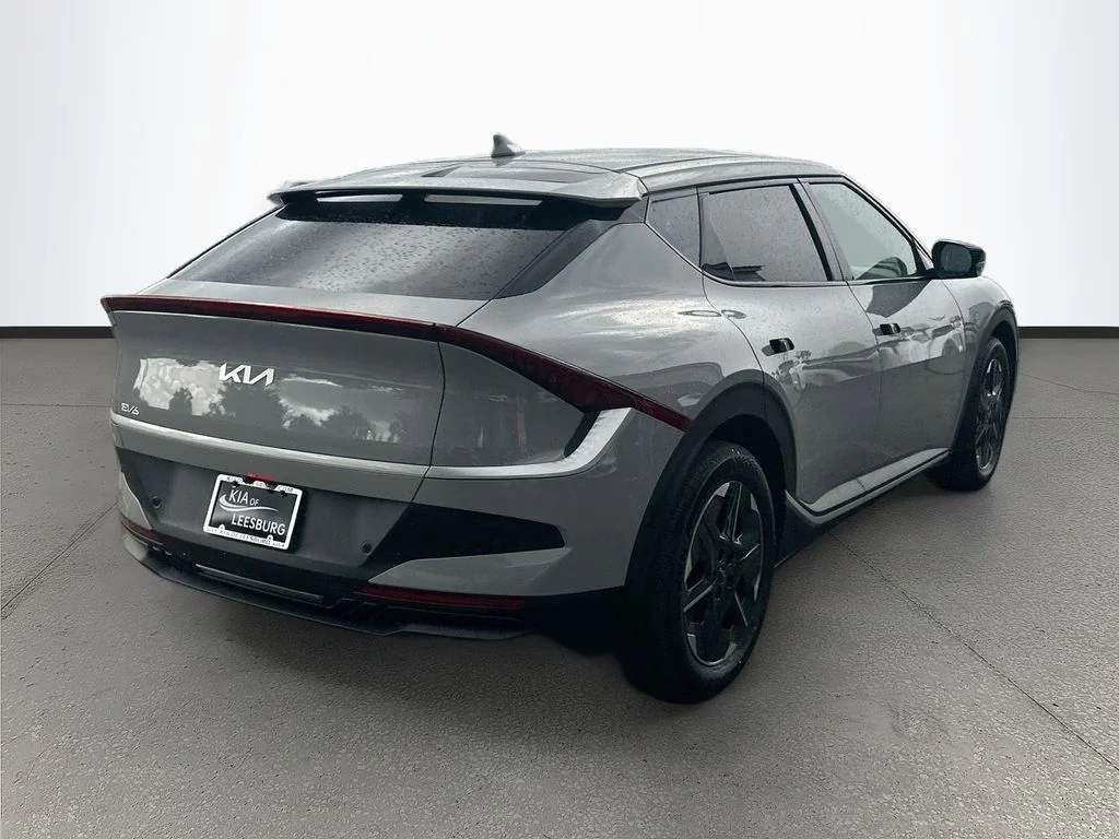 New 2026 Wolf Gray Kia LIGHT image 7