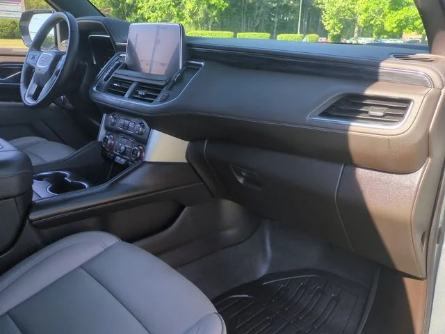 Used 2023 Silver GMC SLT image 35