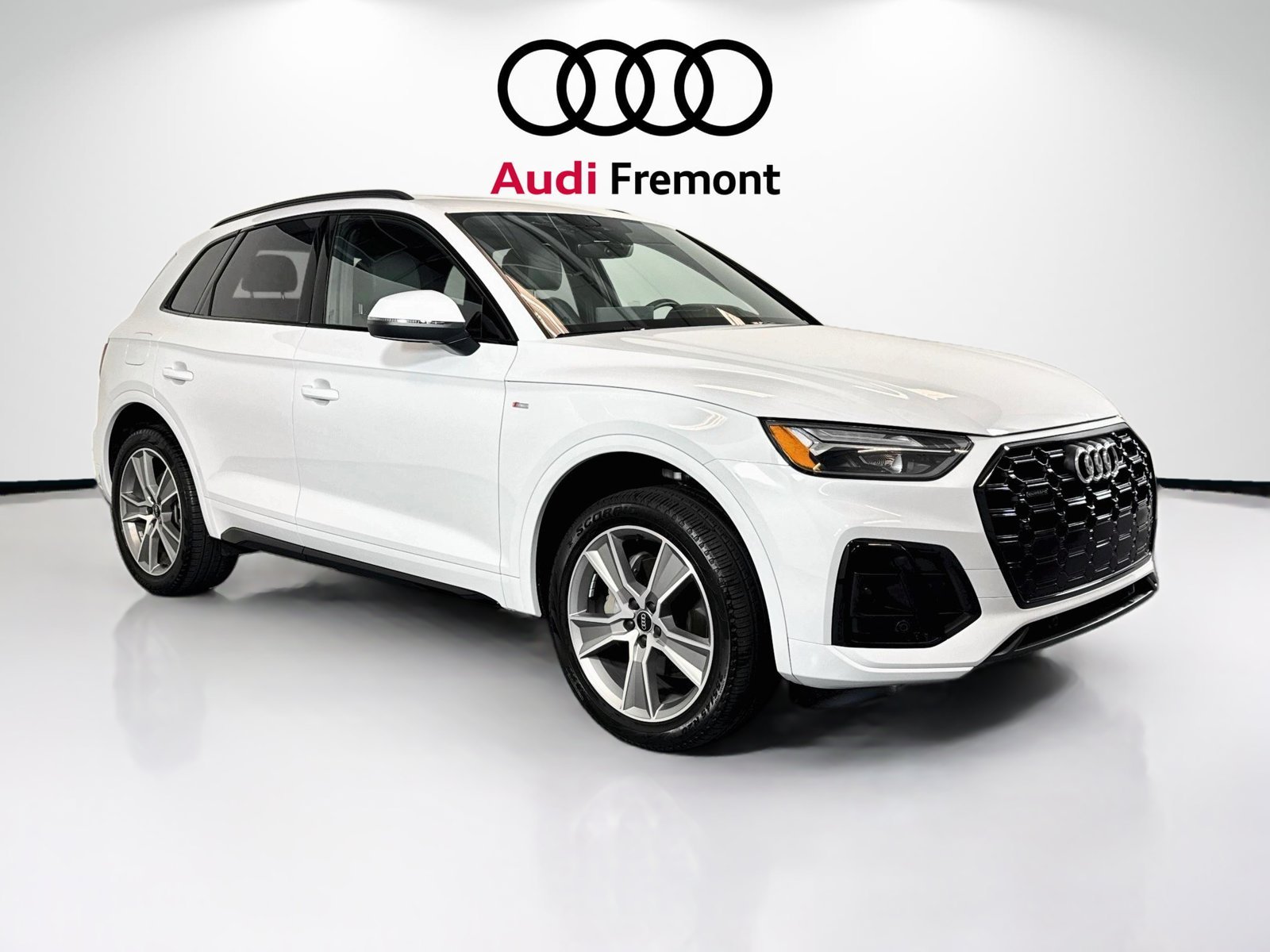 Used 2025 Glacier White Audi S line Premium image 3