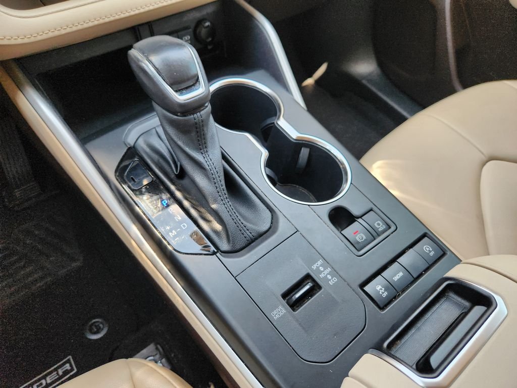Used 2021 Opulent Amber Toyota XLE image 19