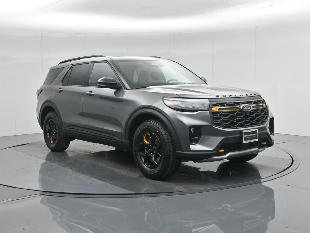 New 2026 Carbonized Gray Metallic Ford Tremor image 32