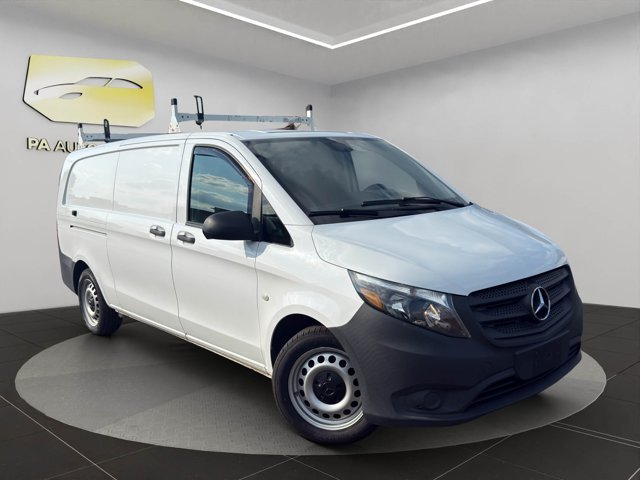 Used 2018 White Mercedes-Benz Worker image 1