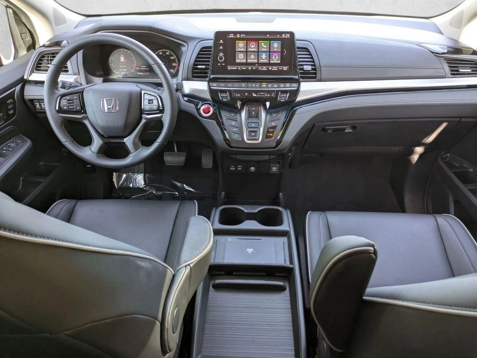 Used 2025 Crystal Black Pear Honda Touring image 19