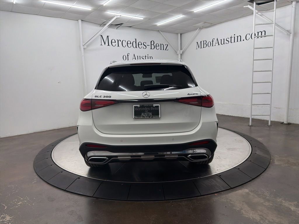 New 2026 Polar White Mercedes-Benz GLC 300 image 40