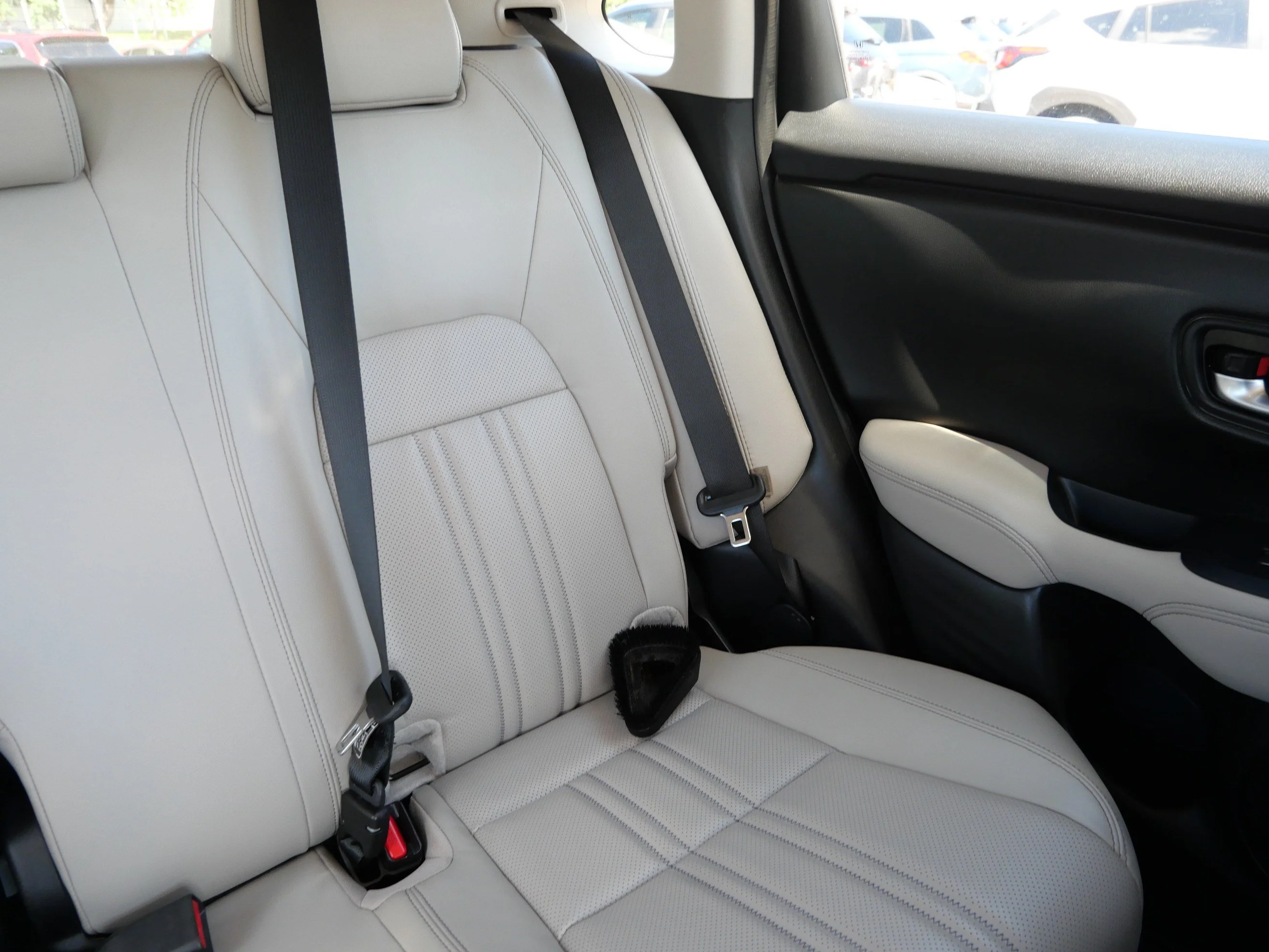Used 2024 Platinum White Pearl Honda EX-L image 14