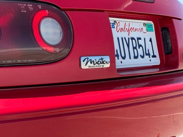 Used 1992 Classic Red Mazda Base image 22