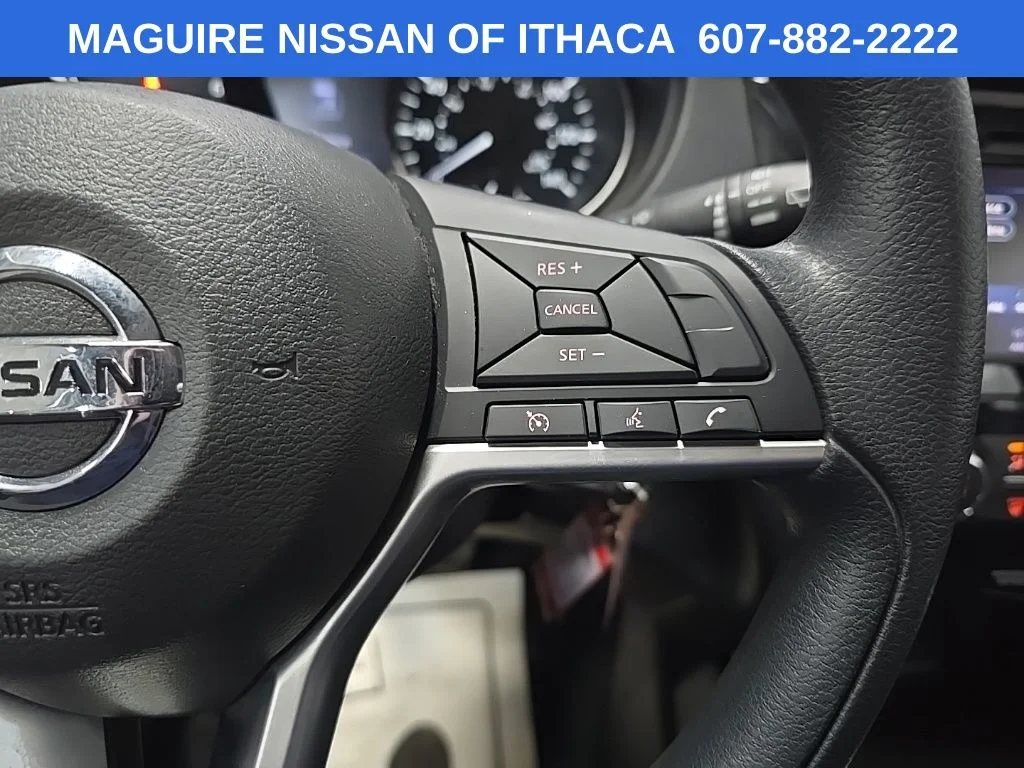 Used 2018 Gray Nissan S image 20