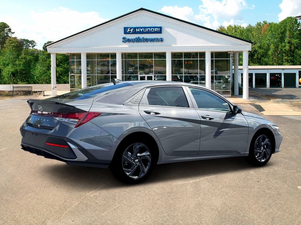 New 2026 Gray Hyundai SEL Sport Plus image 8