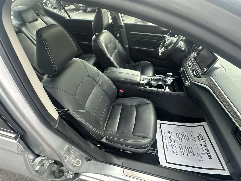 Used 2020 Silver Nissan 2.0 Platinum image 31