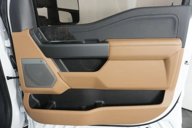 Used 2026 Oxford White Ford Lariat image 36
