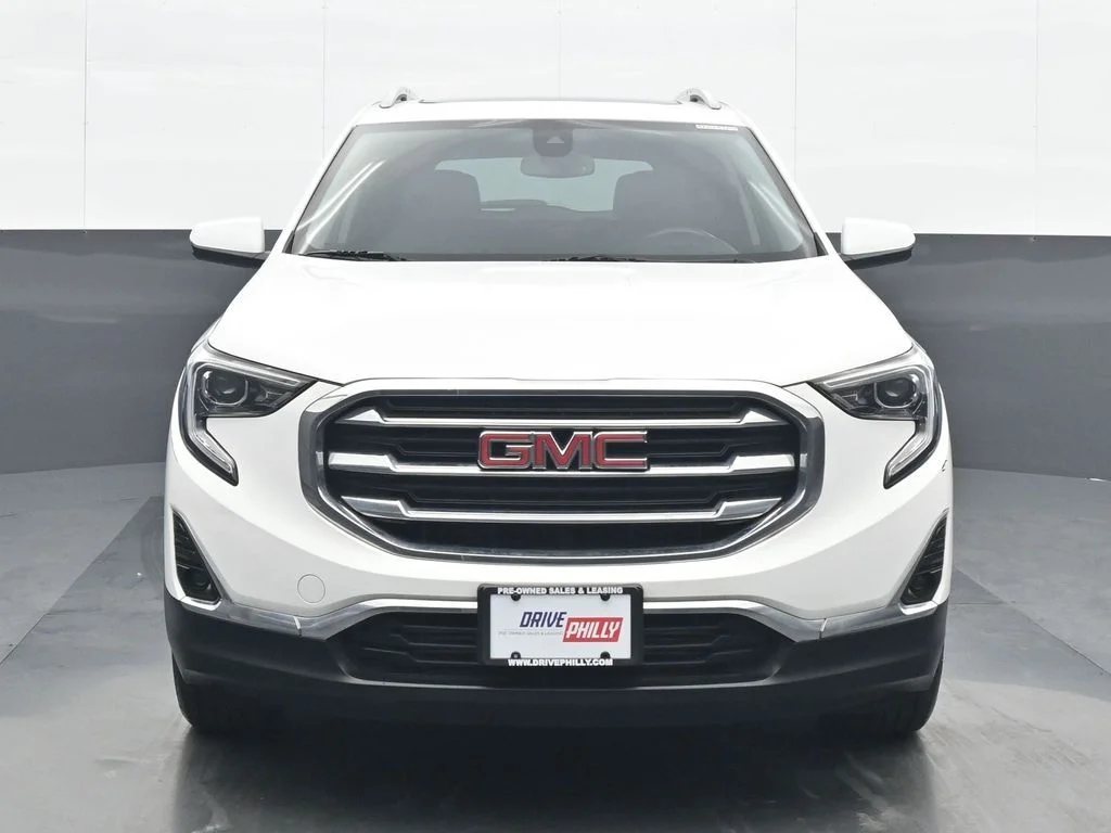 Used 2021 White GMC SLT image 1