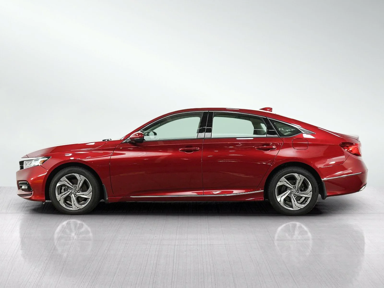 Used 2018 Honda Accord EX-L with VIN 1HGCV2F64JA026684 for sale in Burnsville, Minnesota