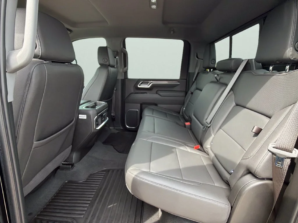 2025 Chevrolet Silverado 3500HD LTZ - Photo 27
