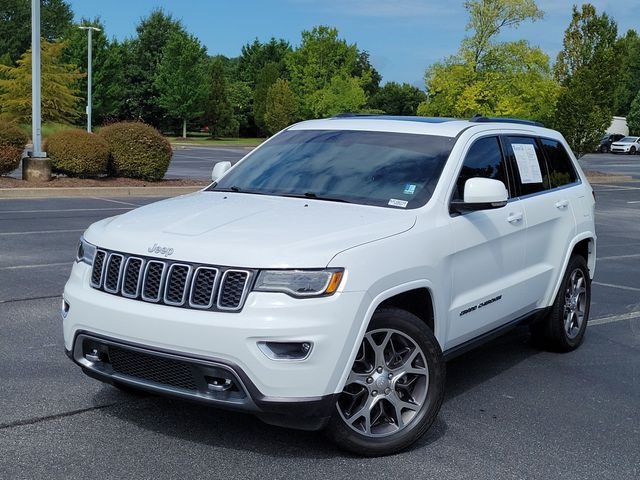 Used 2018 Bright White Clearcoat Jeep Limited image 33