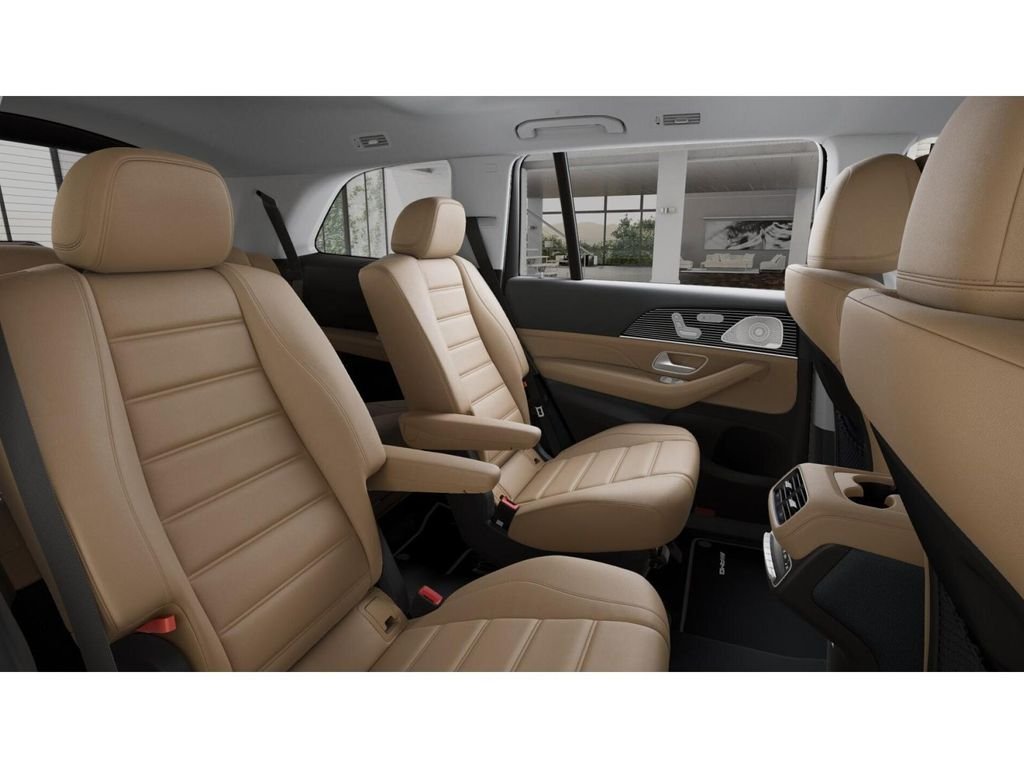 New 2026 White Mercedes-Benz GLS 450 image 5