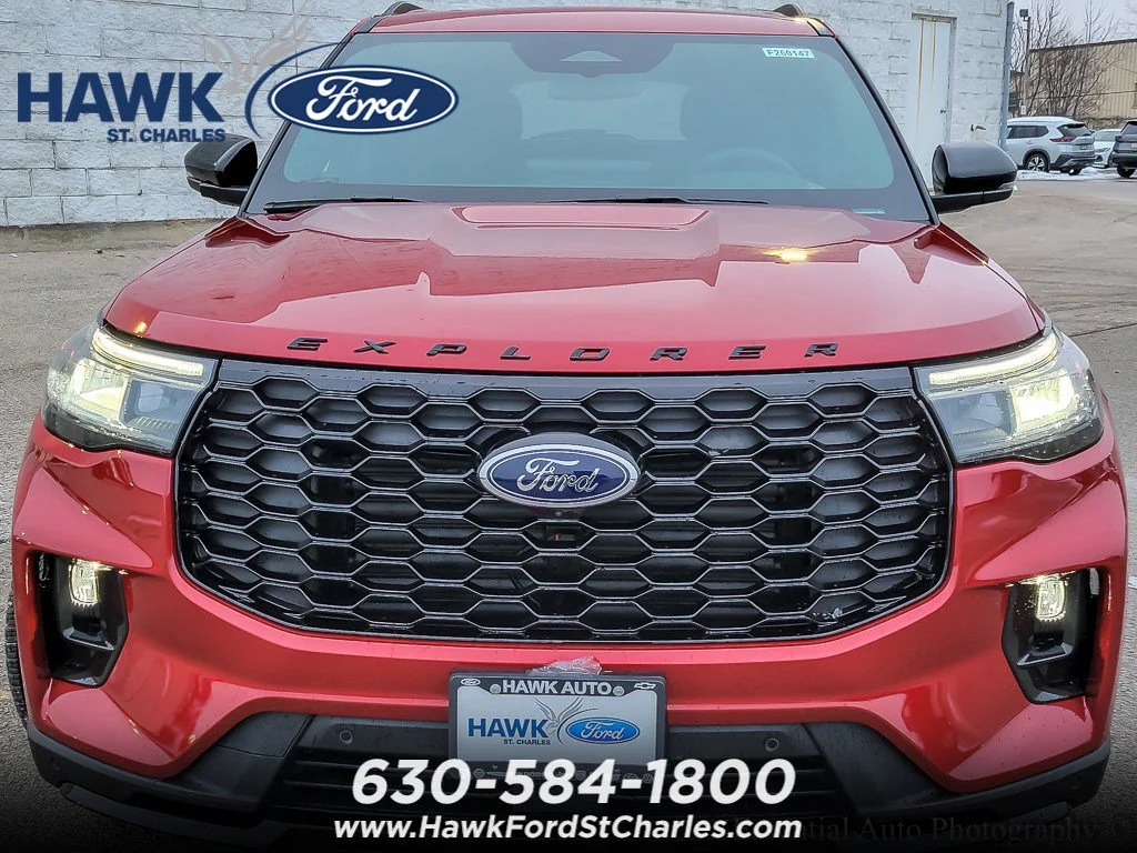 New 2026 Rapid Red Metallic Tinted Clearcoat Ford ST-Line image 3