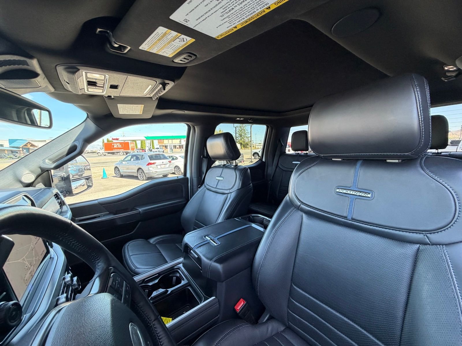 2025 Ford F-350 Super Duty Platinum - Photo 13