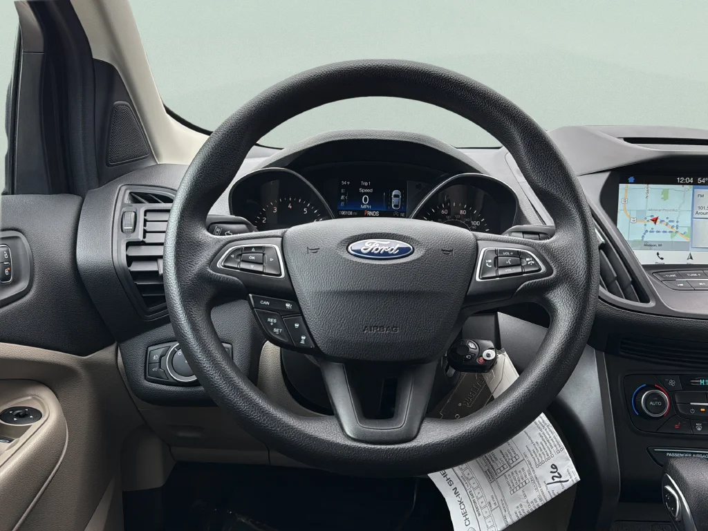 Used 2018 White Gold Metallic Ford SE image 30