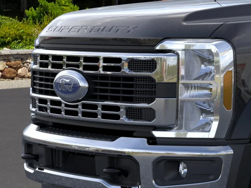 New 2026 Agate Black Metallic Ford F-550® XL image 39