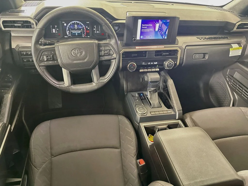 Used 2025 Ice Cap Toyota SR5 image 22