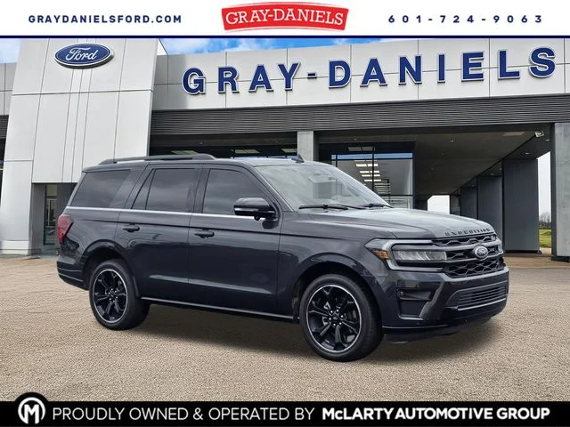 2023 Ford Expedition Limited's photo