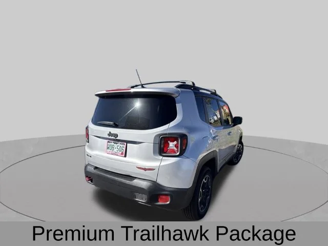Used 2017 Silver Jeep Trailhawk image 5