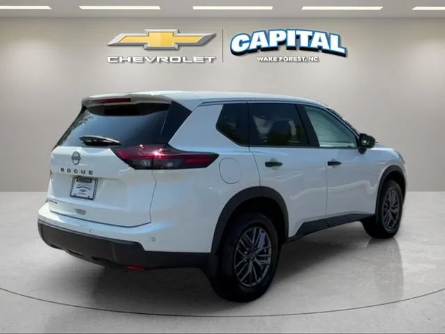 Used 2025 White/off-white Nissan S FWD image 6