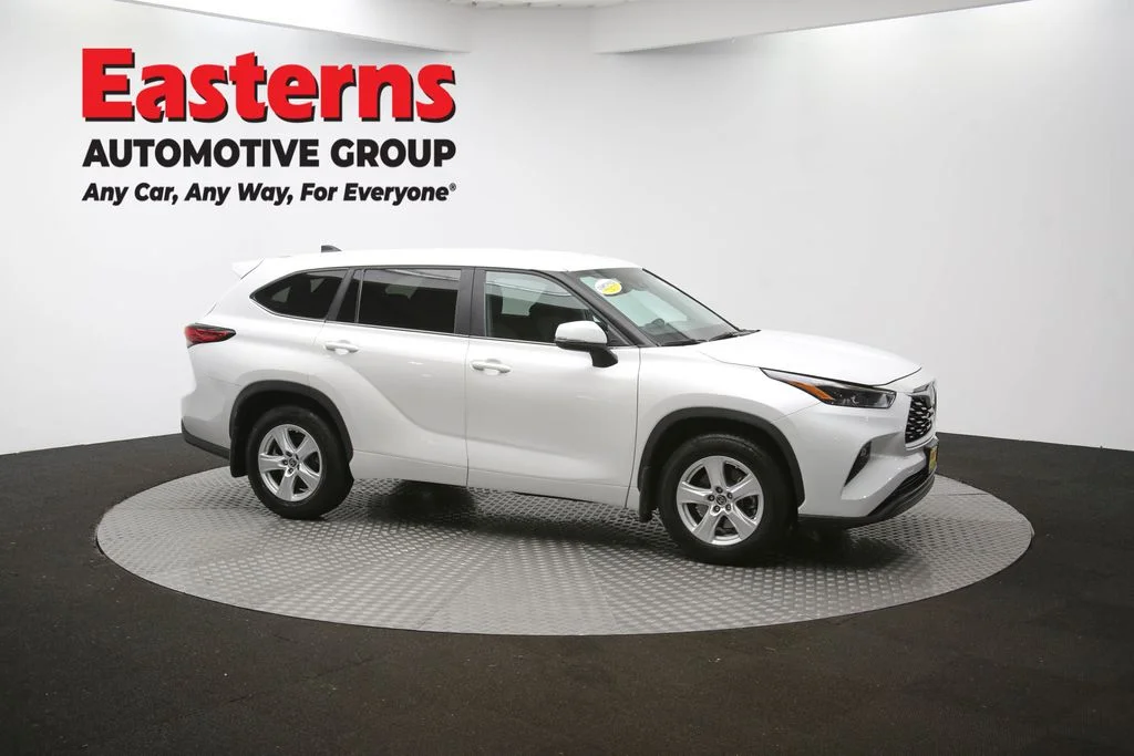 Used 2023 White Toyota LE image 47