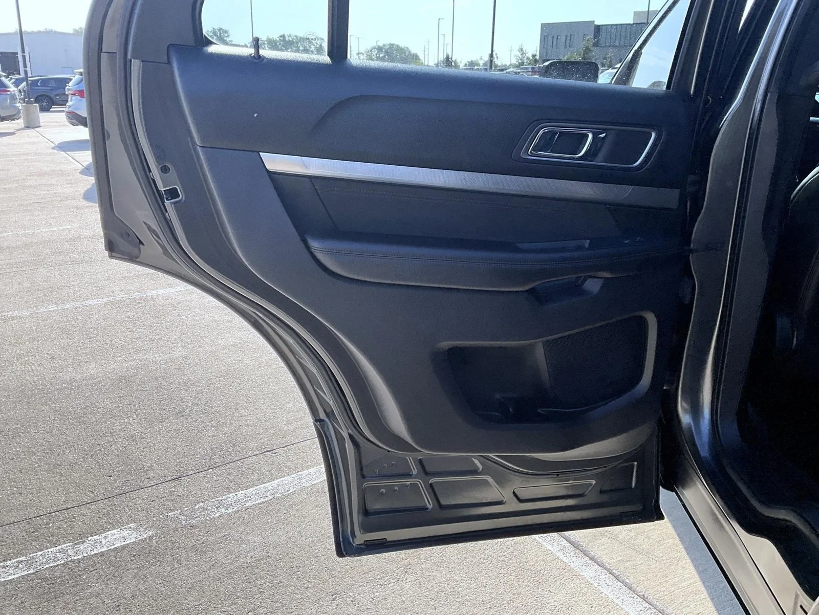 Used 2018 Gray Ford XLT image 18