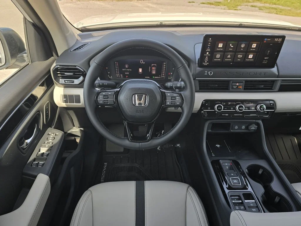 New 2026 Platinum White Pearl Honda RTL image 14
