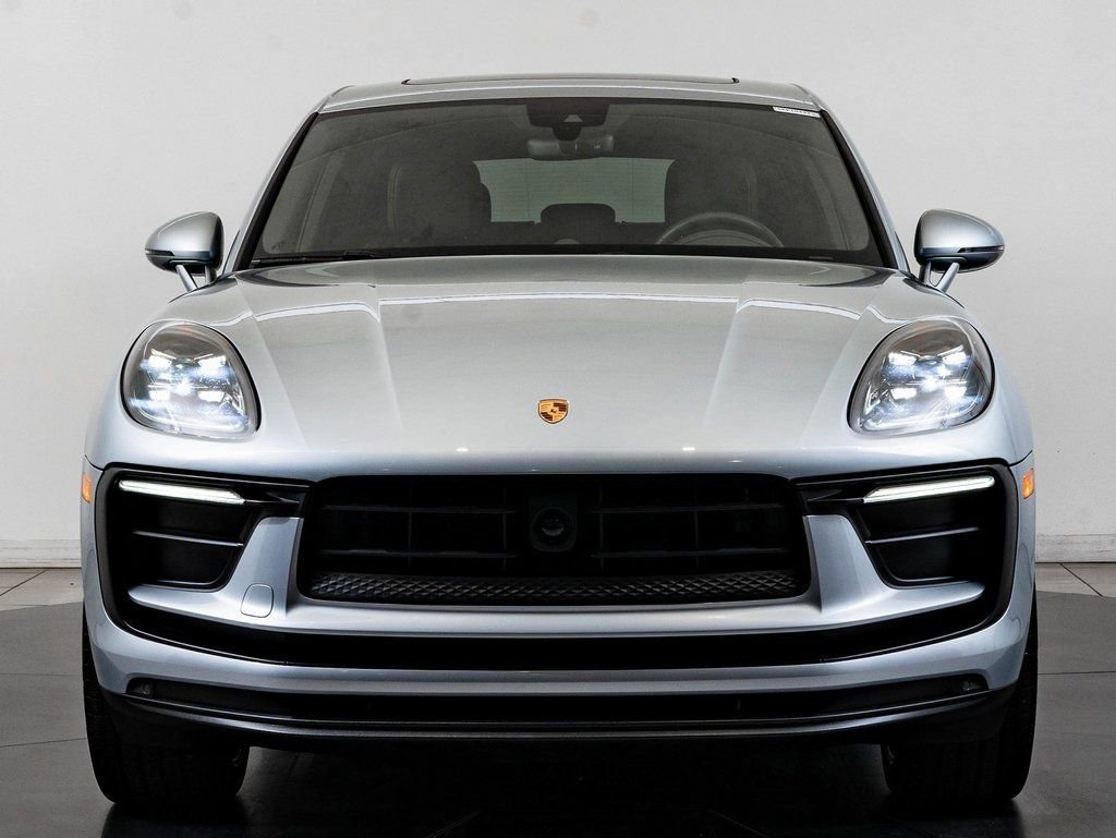 Used 2025 Dolomite Silver Metallic Porsche  image 11