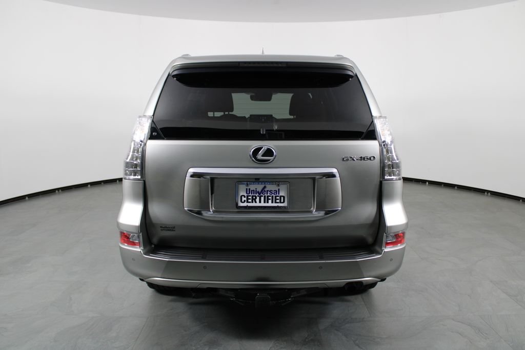 Used 2022 Silver Lexus 460 image 9