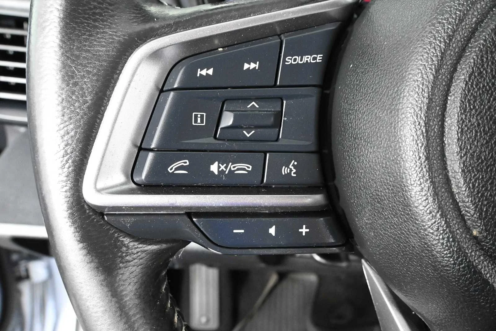Used 2023 Ice Silver Metallic Subaru Premium image 20