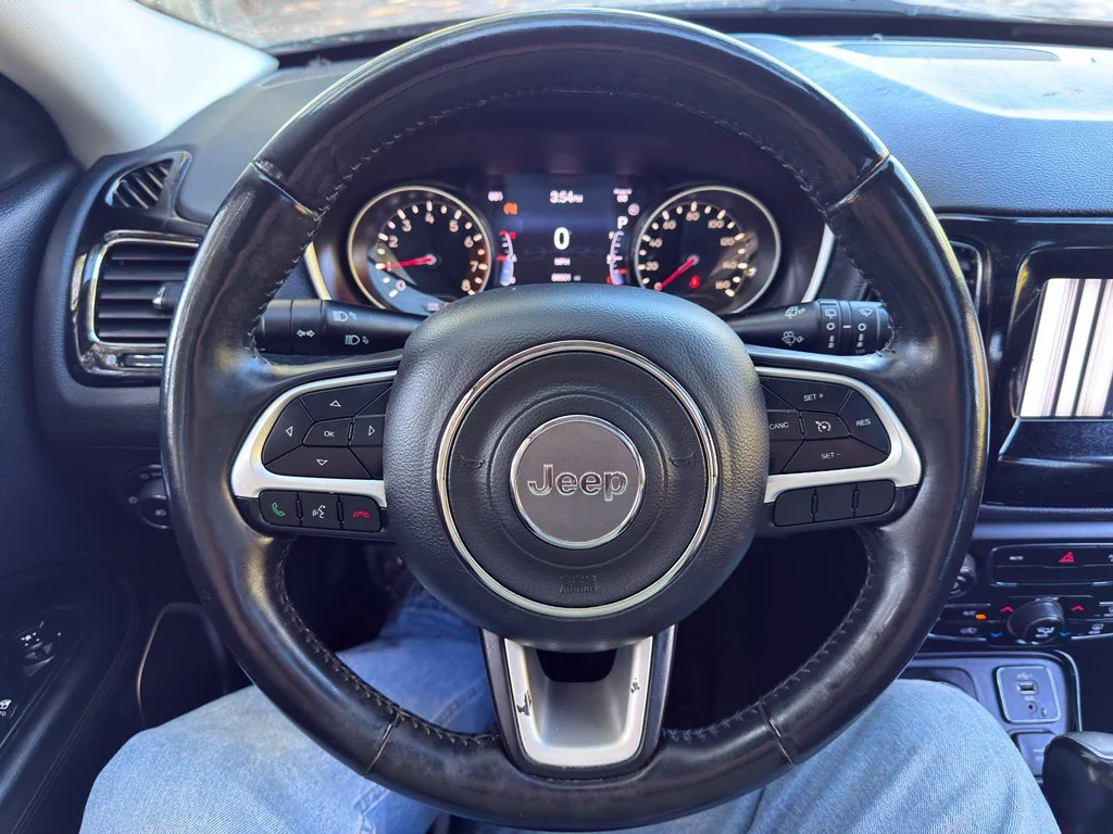 Used 2019 Black Jeep Latitude image 36