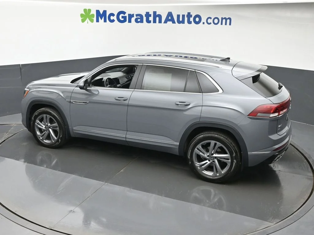 Used 2024 Gray Volkswagen 2.0T SEL R-Line image 26