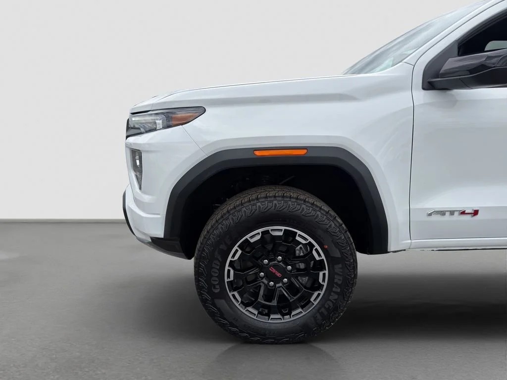 2026 GMC Canyon AT4 - Photo 22