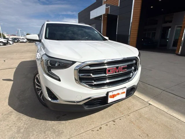 Used 2019 White GMC SLT image 2
