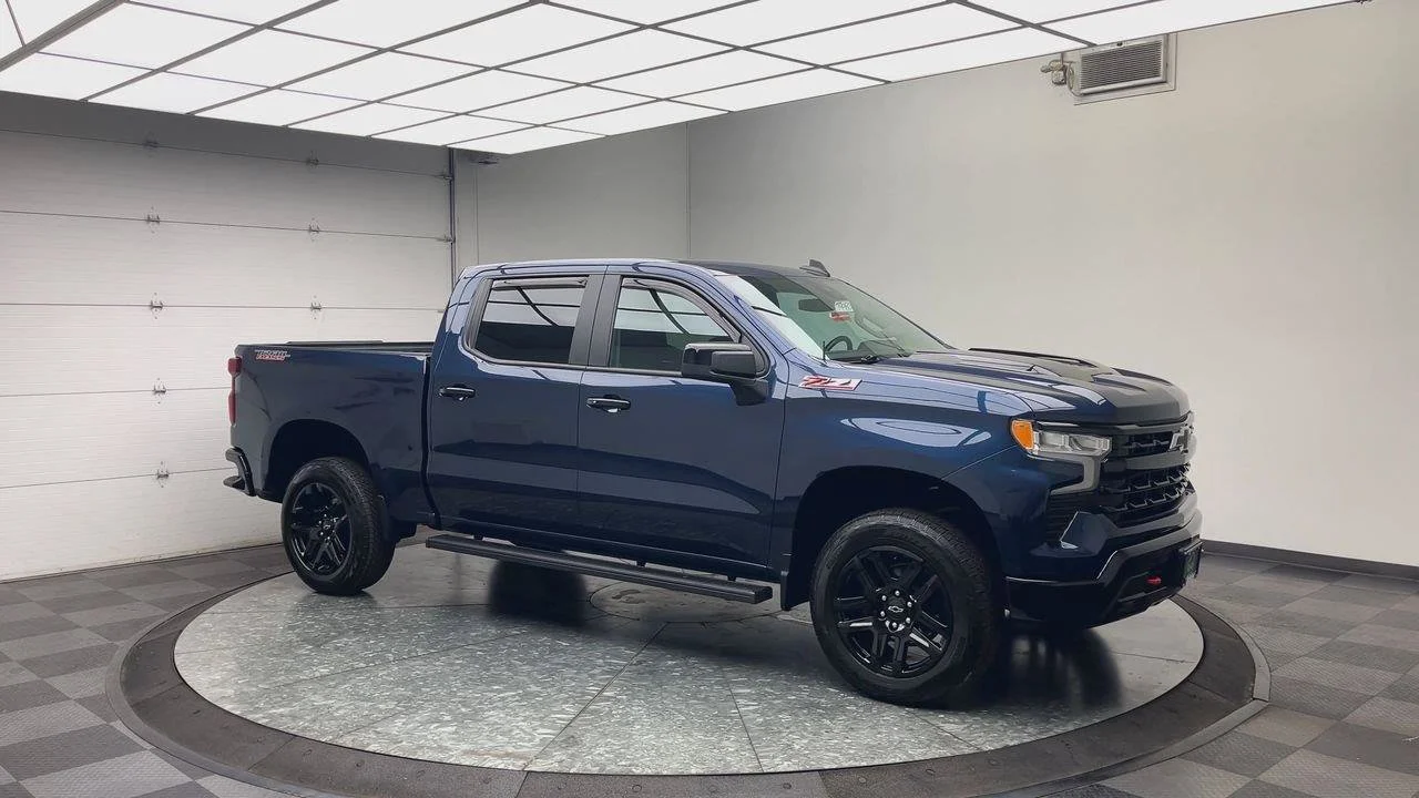 Used 2023 NORTHSKY BLUE METALLIC Chevrolet LT Trail Boss image 44